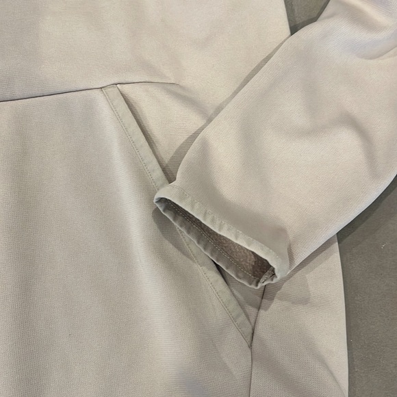 Under Armour Hoodie - Picture 5 of 7